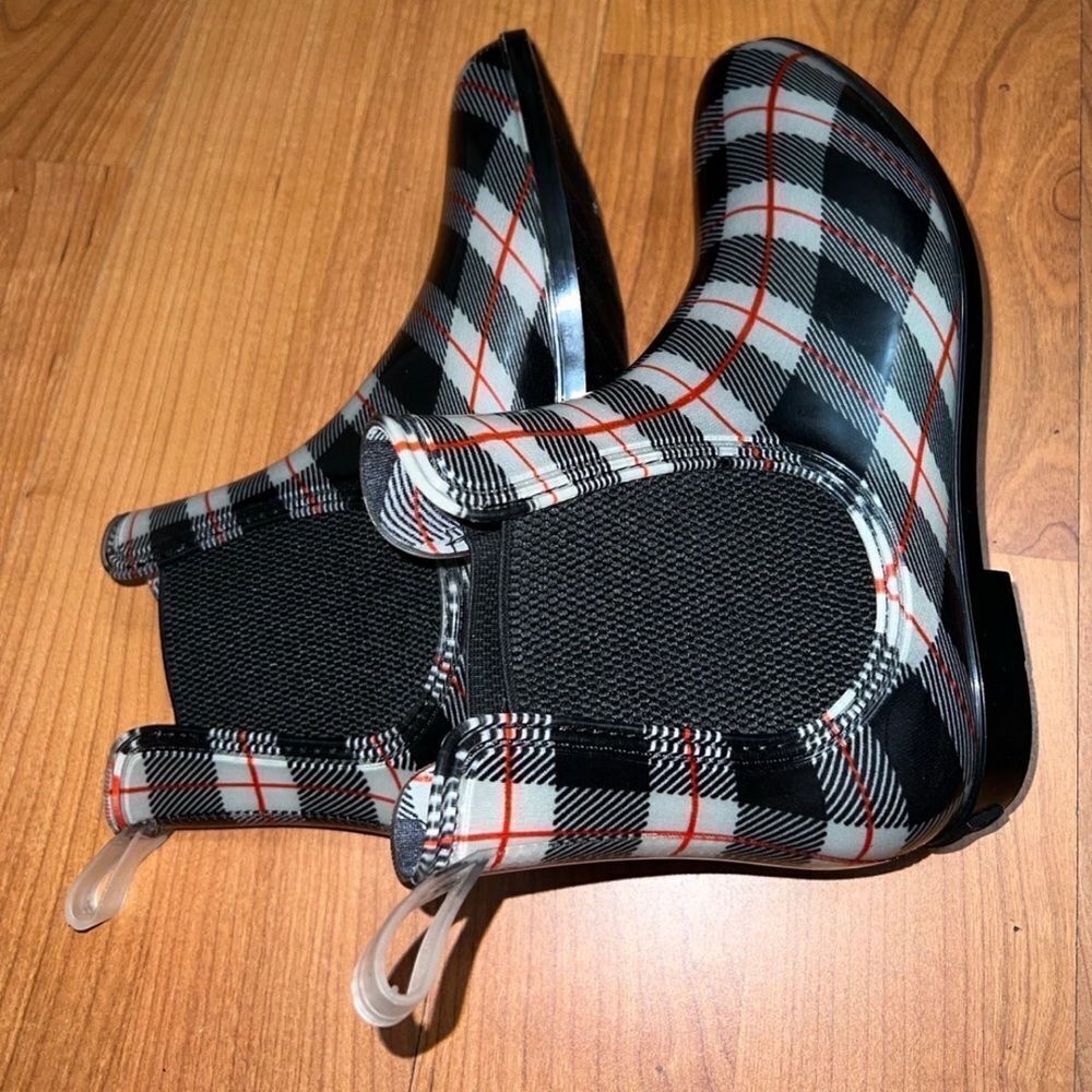 Seven7 Plaid Women’s Rain Boots